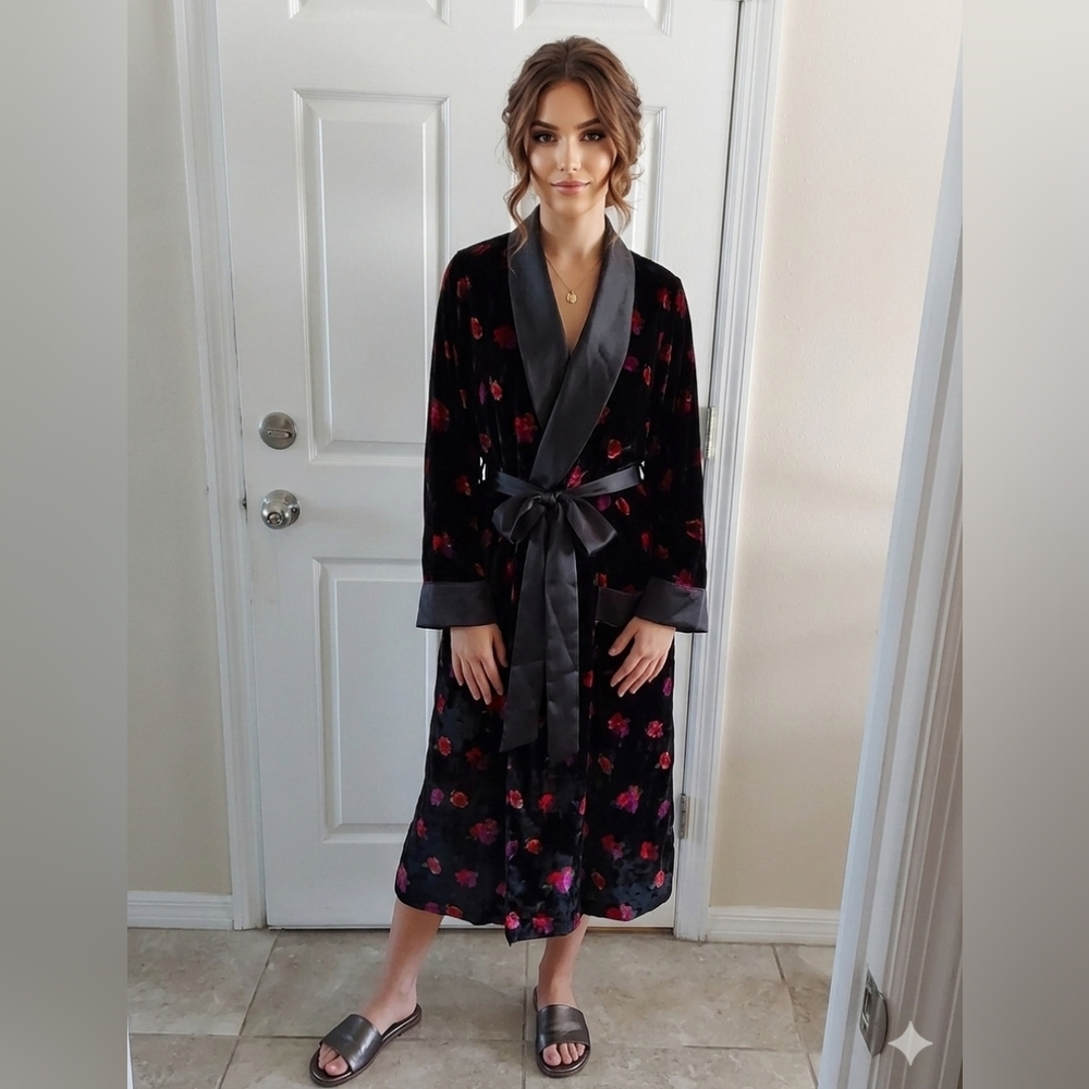 Victoria's Secret Black Velvet Floral Robe with Satin Trim